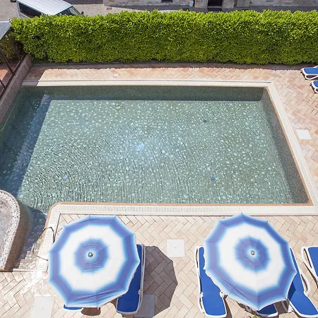 Garni Magnolia Hotel 3*