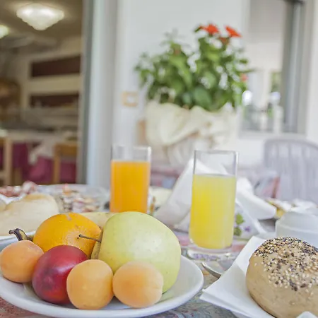 Garni Magnolia Hotel Torbole Sul Garda