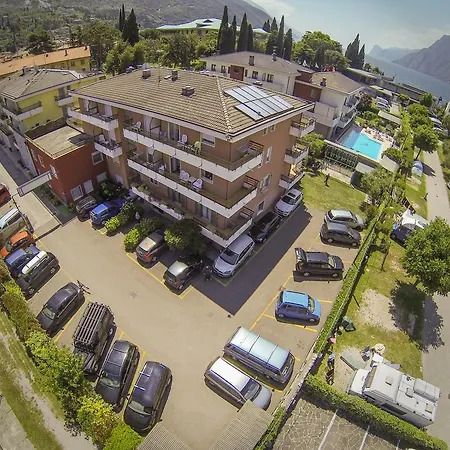 Garni Magnolia Hotel 3*
